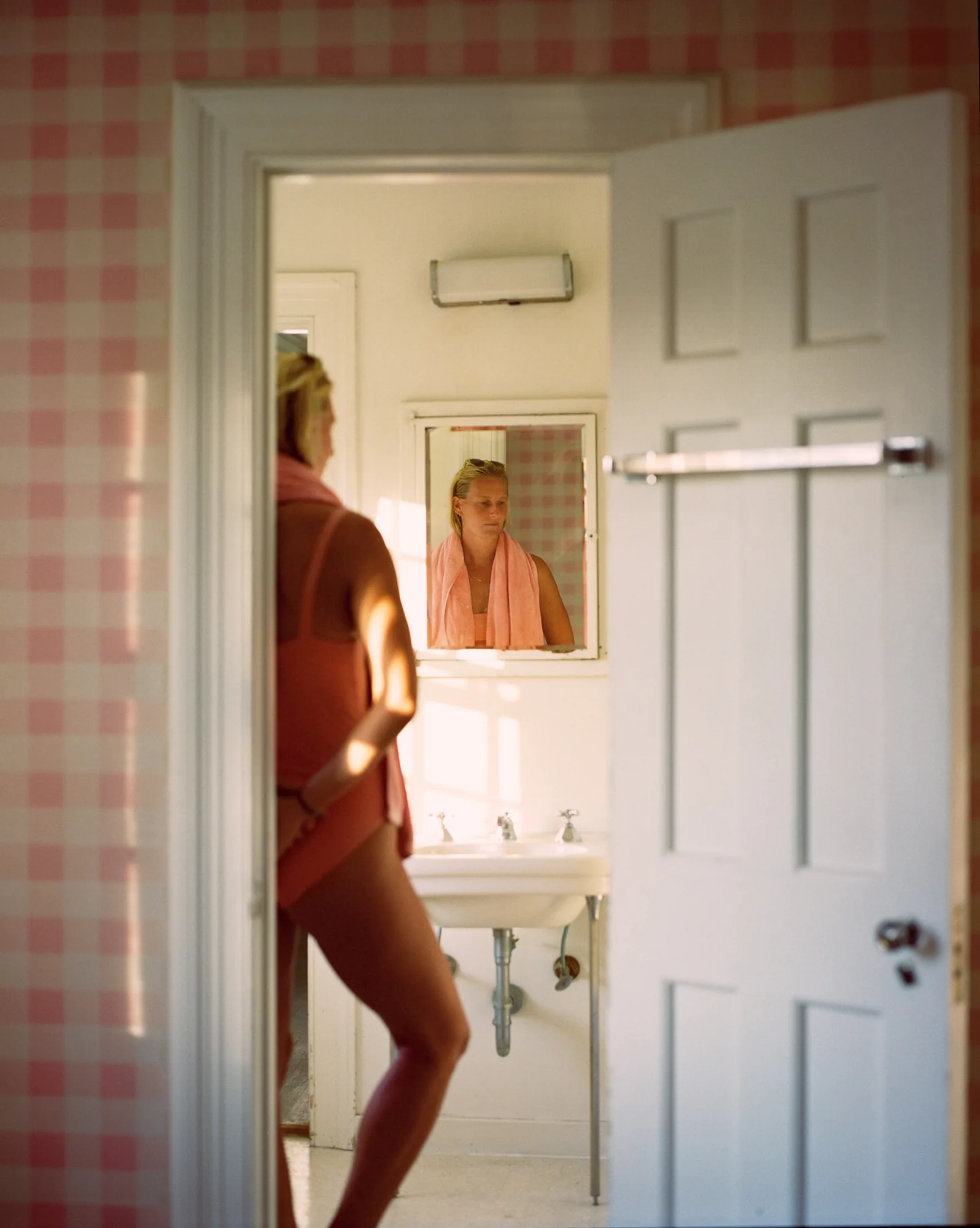 Portrait of Ellie Duke, Writer — photographed by Isaac Schneider