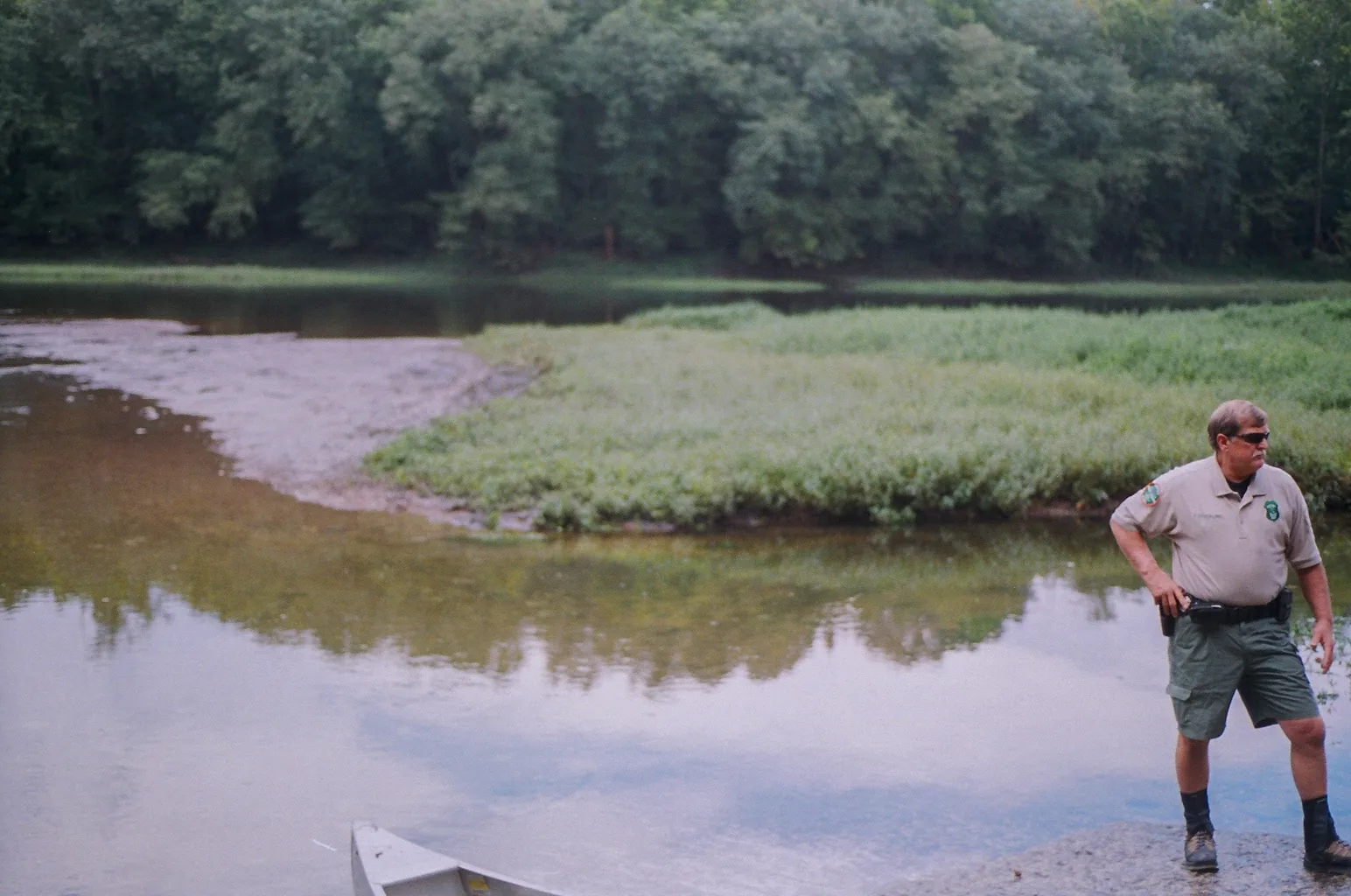 The Middle — frame 08
